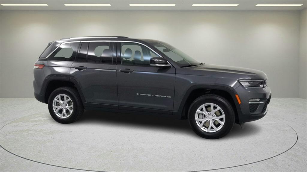 used 2022 Jeep Grand Cherokee car, priced at $26,000