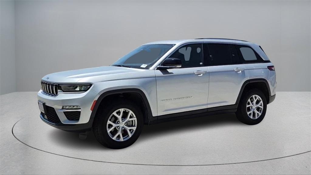 used 2023 Jeep Grand Cherokee car, priced at $27,500