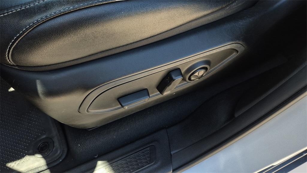 used 2023 Jeep Grand Cherokee car, priced at $27,500