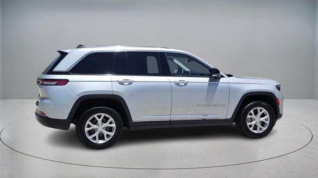 used 2023 Jeep Grand Cherokee car, priced at $27,500