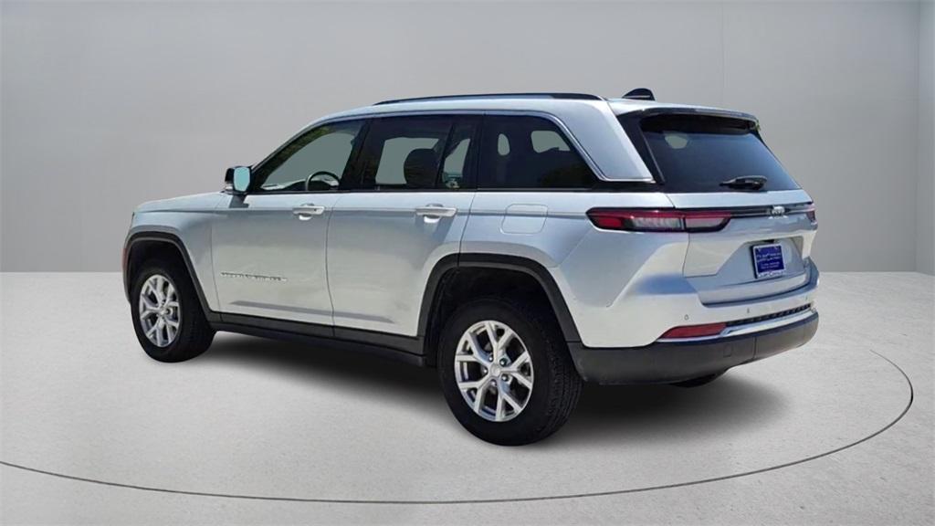 used 2023 Jeep Grand Cherokee car, priced at $27,500
