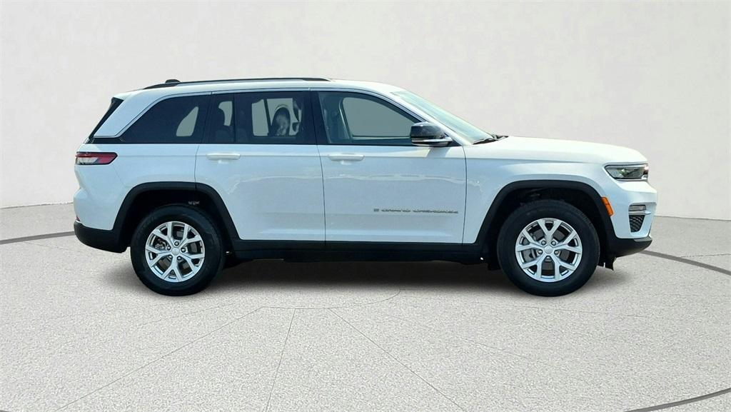 used 2023 Jeep Grand Cherokee car, priced at $21,417