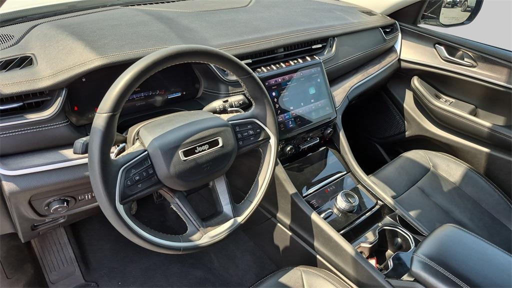 used 2023 Jeep Grand Cherokee car, priced at $21,417