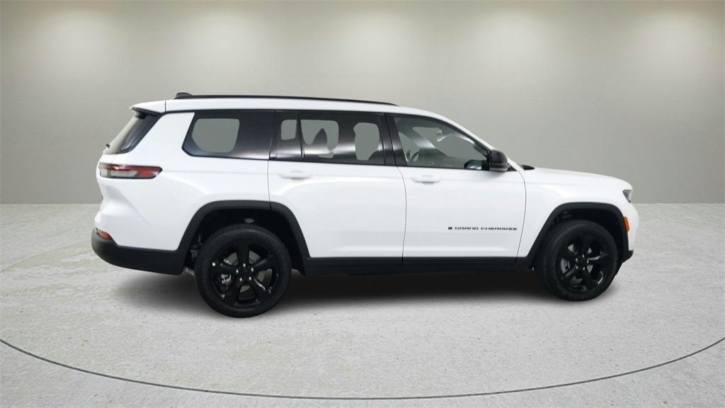 new 2024 Jeep Grand Cherokee L car, priced at $38,500