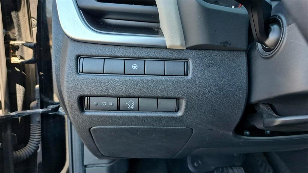 used 2023 Nissan Rogue car, priced at $17,377