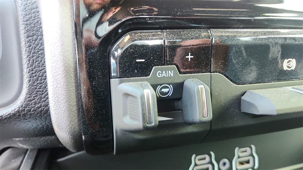 new 2025 Ram 2500 car, priced at $70,342