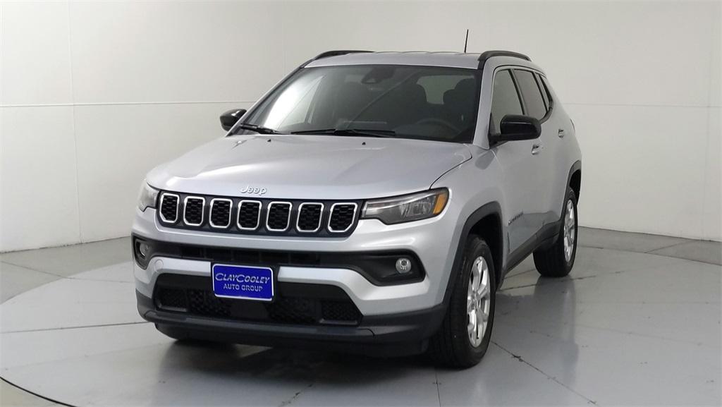 new 2025 Jeep Compass car, priced at $26,000