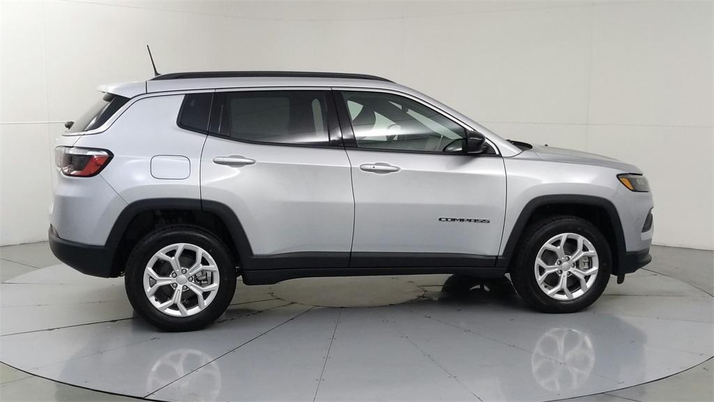 new 2025 Jeep Compass car, priced at $26,000