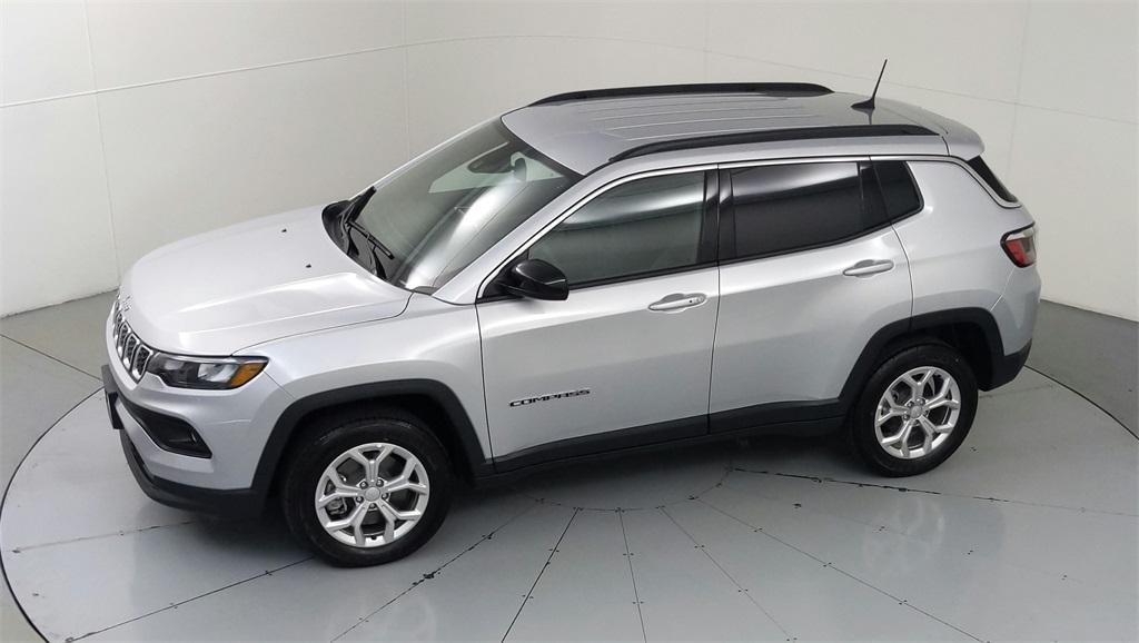 new 2025 Jeep Compass car, priced at $26,000