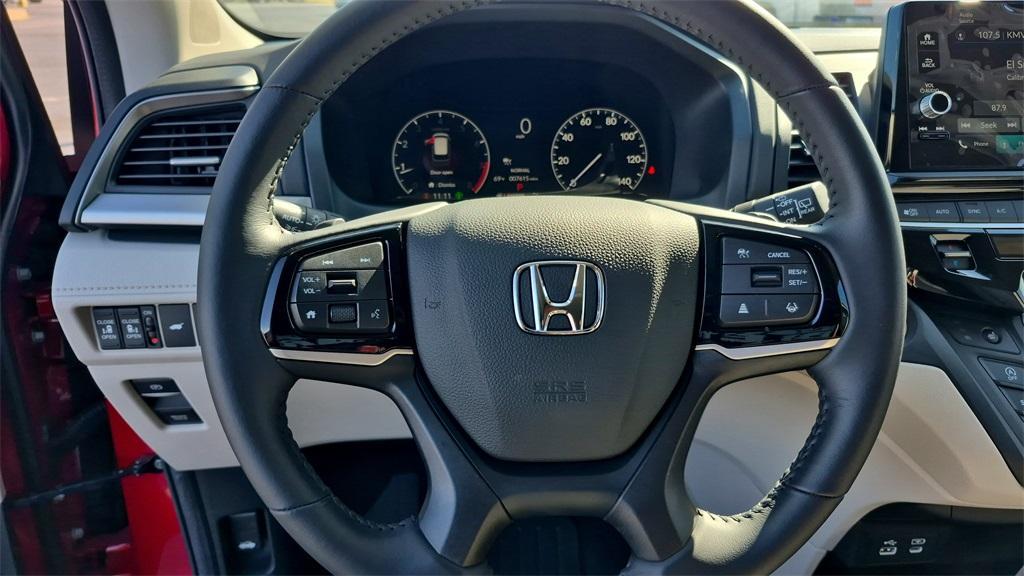 used 2025 Honda Odyssey car, priced at $39,500