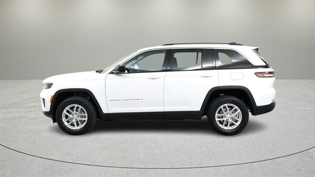 new 2024 Jeep Grand Cherokee car, priced at $33,500