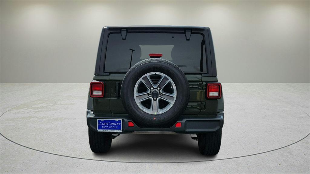 used 2022 Jeep Wrangler Unlimited car, priced at $32,000