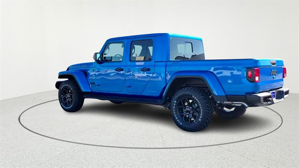 new 2025 Jeep Gladiator car, priced at $45,096