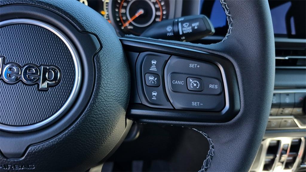 new 2025 Jeep Gladiator car, priced at $45,096