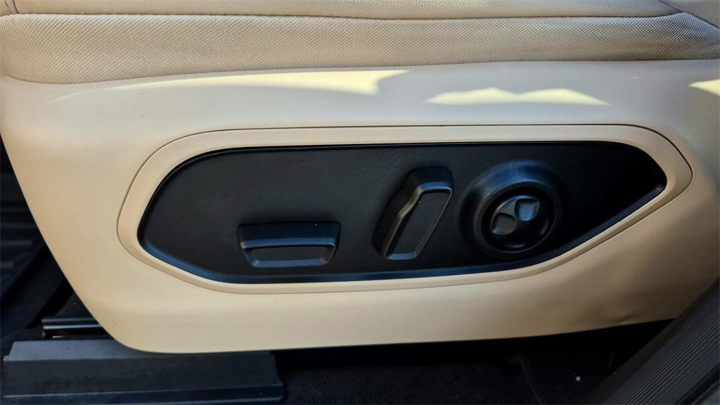 used 2021 Jeep Grand Cherokee L car, priced at $28,099