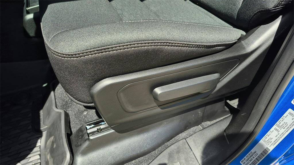 new 2025 Ram 1500 car, priced at $47,000