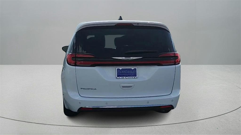 used 2023 Chrysler Pacifica car, priced at $22,000