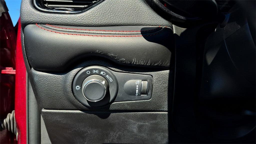 used 2023 Dodge Durango car, priced at $25,987