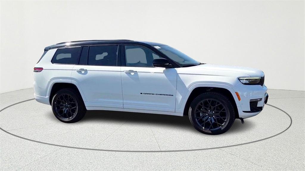 new 2025 Jeep Grand Cherokee L car, priced at $67,522