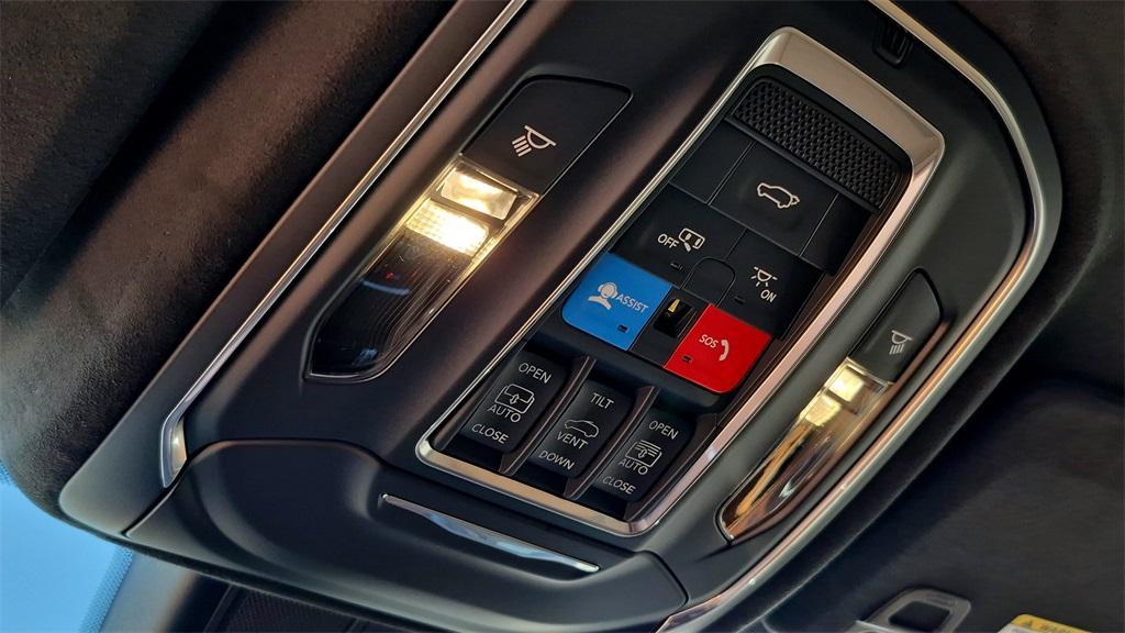 new 2025 Jeep Grand Cherokee L car, priced at $67,522