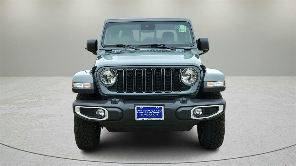 new 2025 Jeep Gladiator car, priced at $41,750