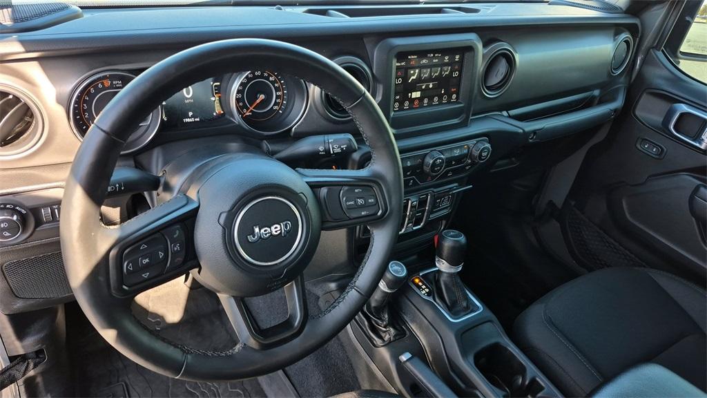 used 2022 Jeep Gladiator car, priced at $33,000