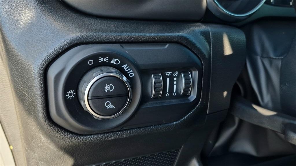 used 2022 Jeep Gladiator car, priced at $33,000