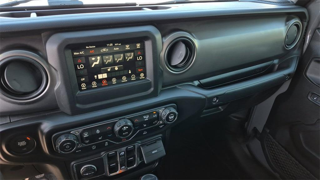 used 2022 Jeep Gladiator car, priced at $33,000