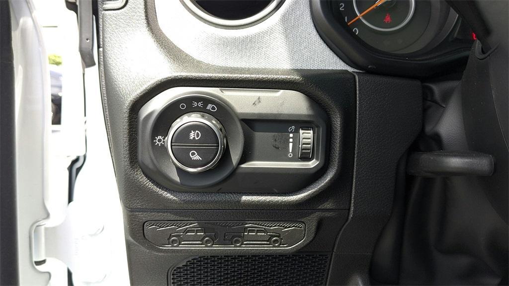 new 2025 Jeep Gladiator car, priced at $50,769