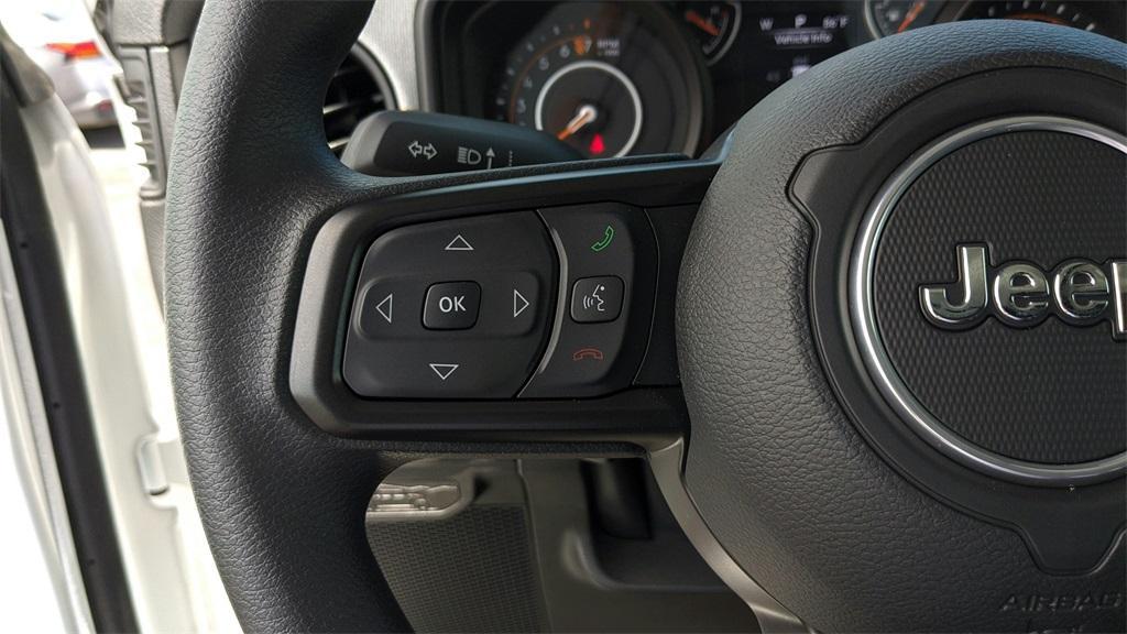 new 2025 Jeep Gladiator car, priced at $50,769