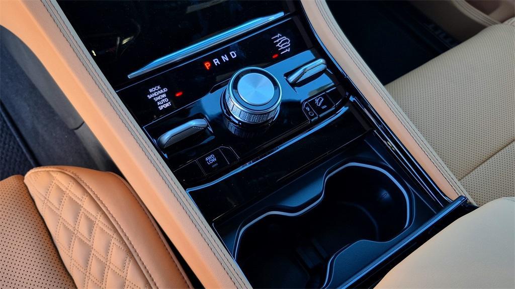 new 2025 Jeep Grand Cherokee car, priced at $65,562