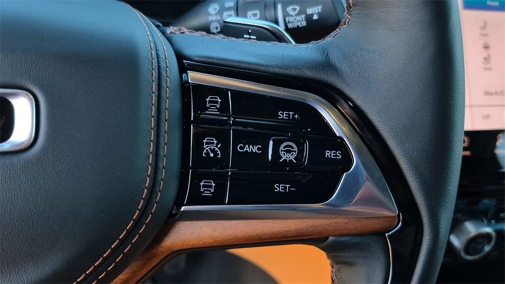 new 2025 Jeep Grand Cherokee car, priced at $65,562