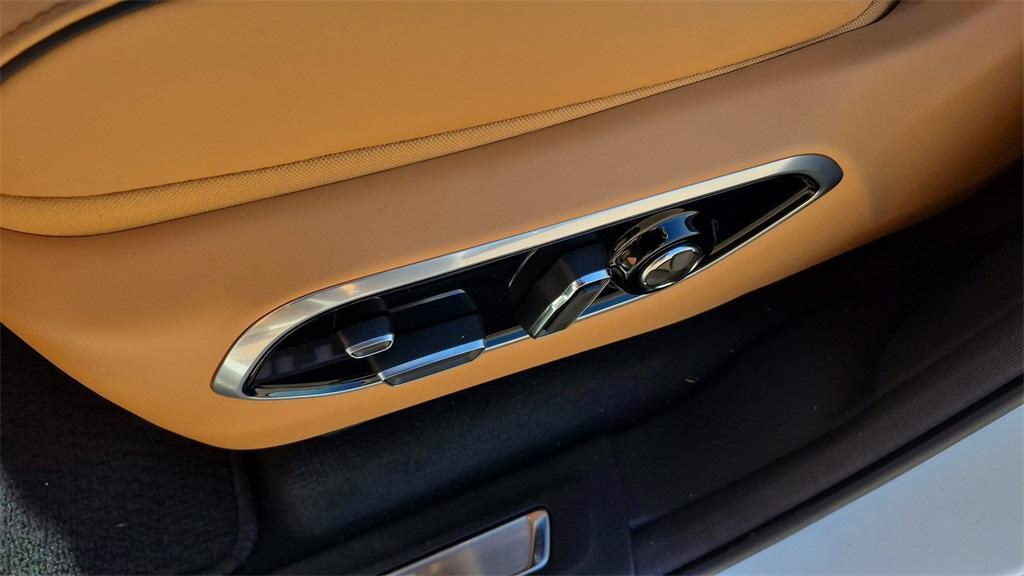 new 2025 Jeep Grand Cherokee car, priced at $65,562