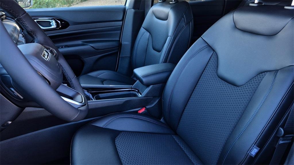 new 2026 Jeep Compass car, priced at $30,234