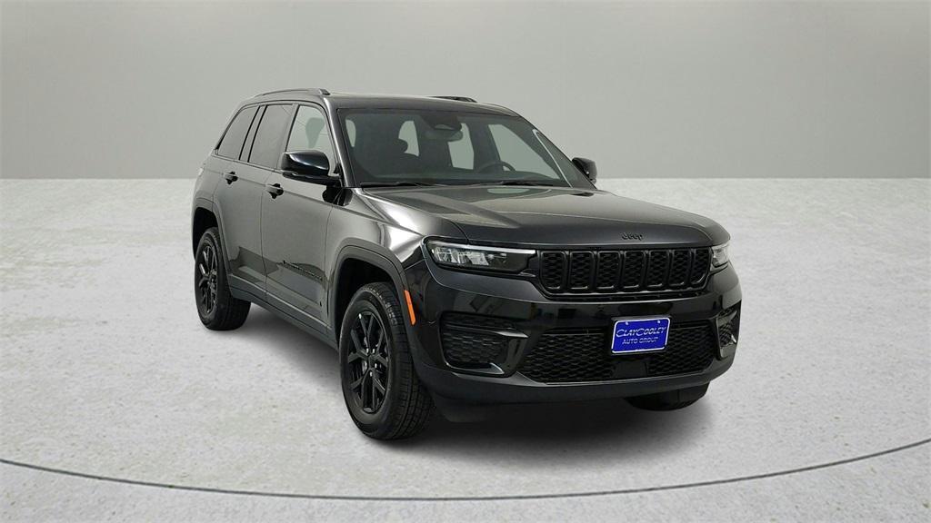 new 2024 Jeep Grand Cherokee car, priced at $40,000