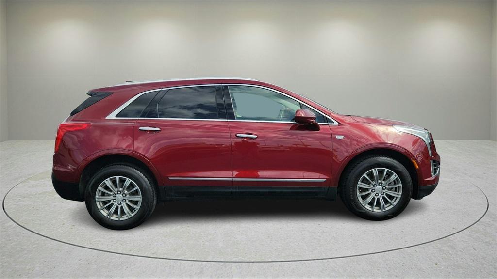 used 2017 Cadillac XT5 car, priced at $16,000