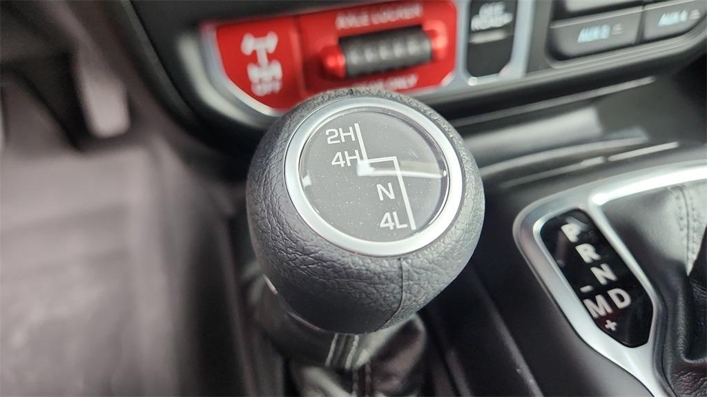 new 2025 Jeep Wrangler car, priced at $52,010