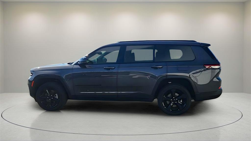 new 2024 Jeep Grand Cherokee L car, priced at $41,000