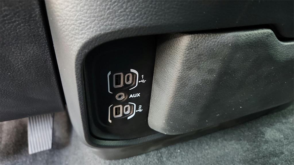 new 2025 Ram 1500 car, priced at $43,933