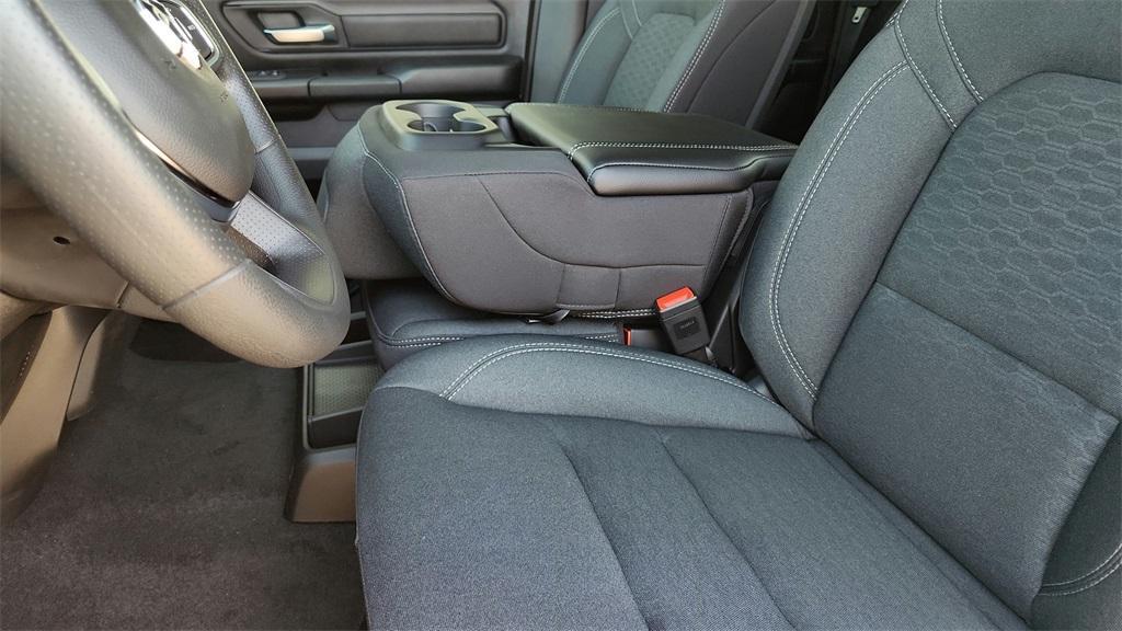 new 2025 Ram 1500 car, priced at $43,933