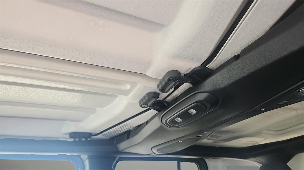new 2025 Jeep Wrangler car, priced at $60,557