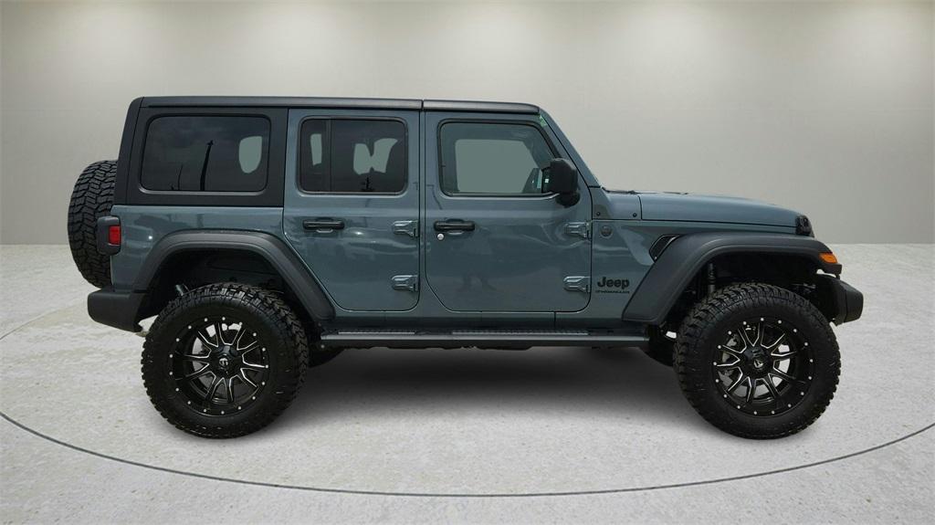 new 2025 Jeep Wrangler car, priced at $60,557