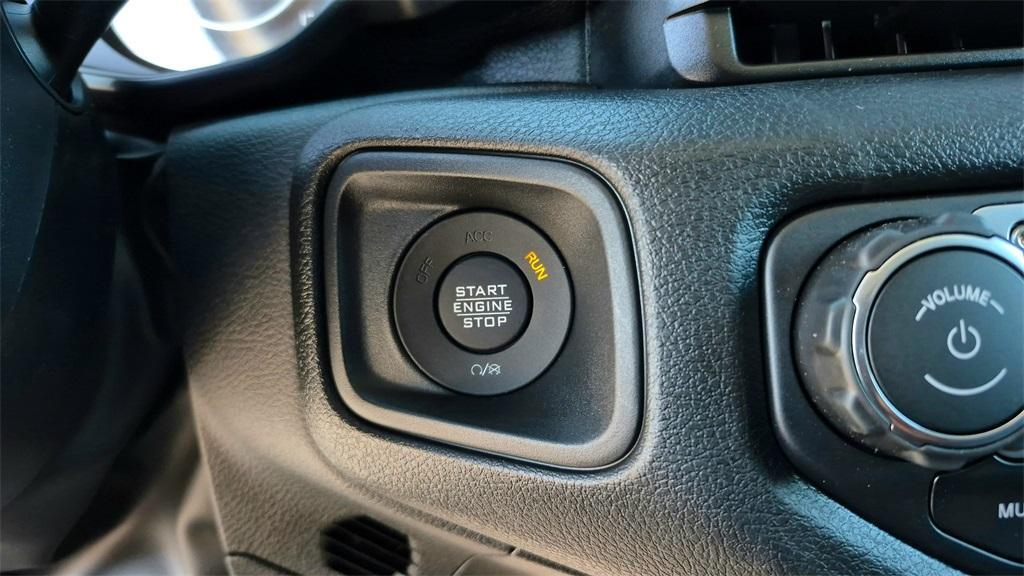 new 2025 Jeep Wrangler car, priced at $49,324