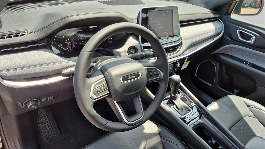 new 2025 Jeep Compass car, priced at $29,546