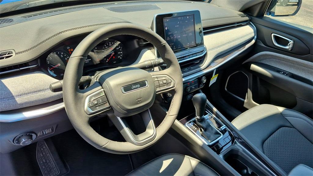 new 2025 Jeep Compass car, priced at $26,000