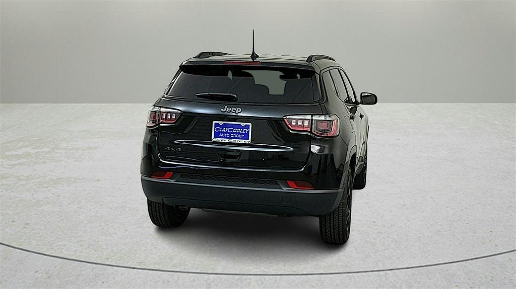 new 2025 Jeep Compass car, priced at $27,000