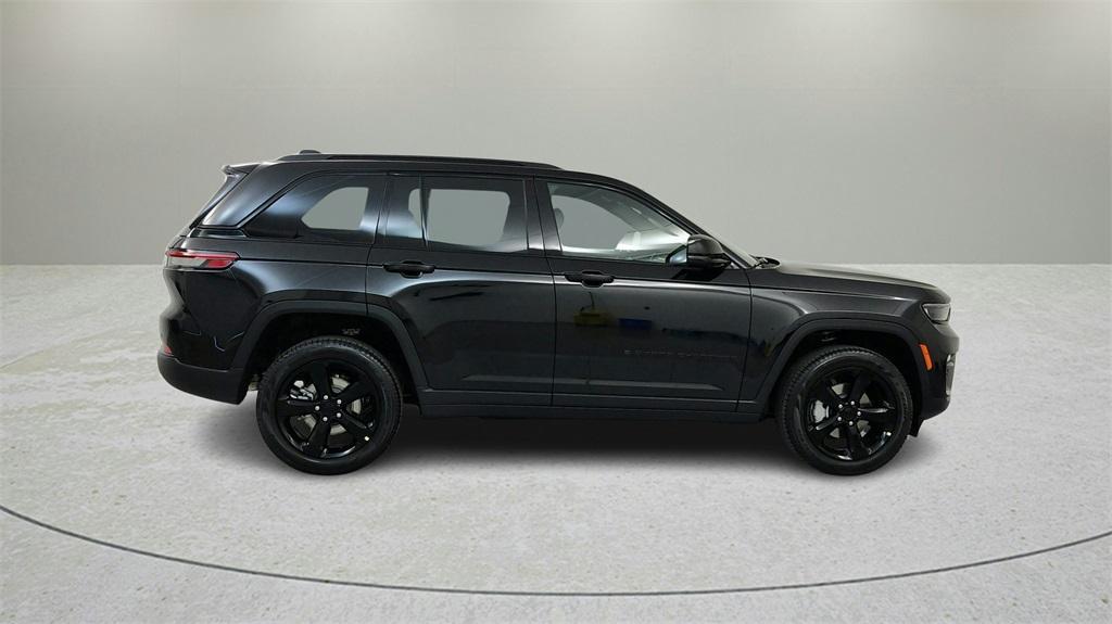 new 2024 Jeep Grand Cherokee car, priced at $43,165