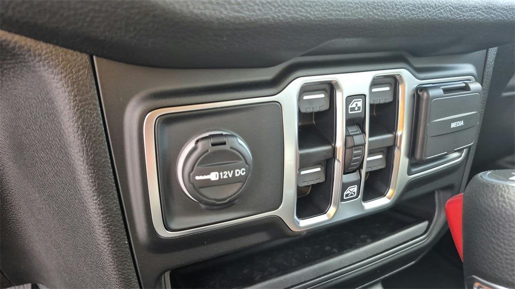 new 2025 Jeep Wrangler car, priced at $36,500