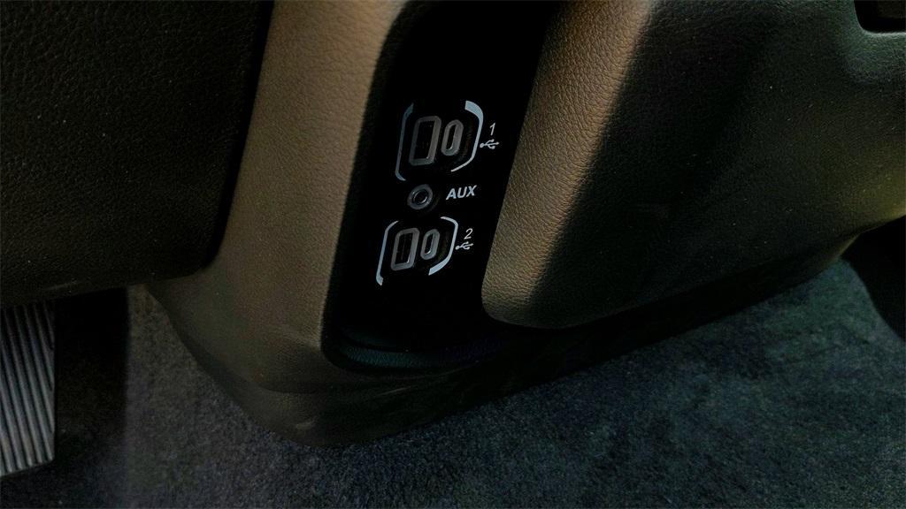new 2025 Ram 1500 car, priced at $42,000