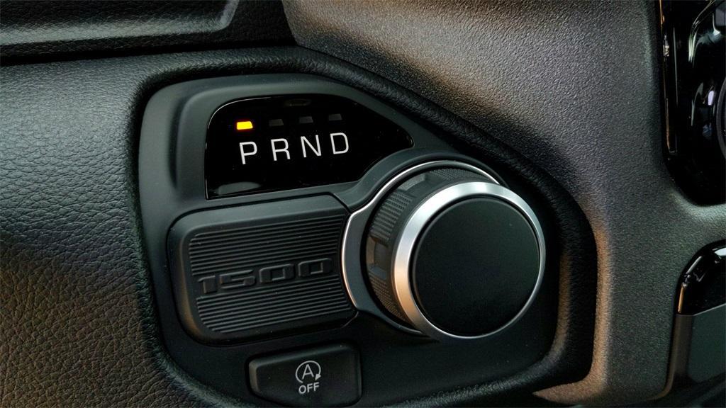 new 2025 Ram 1500 car, priced at $42,000